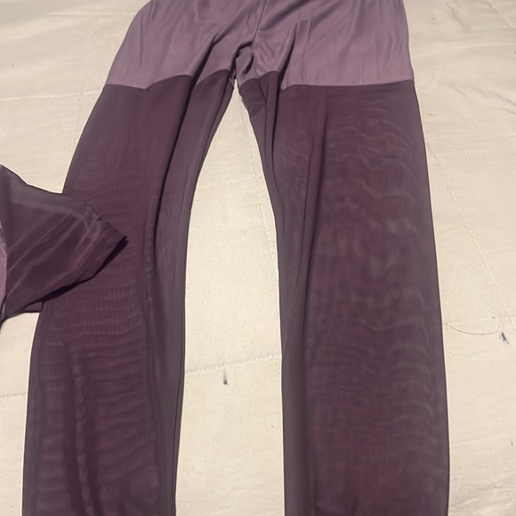 Sheer top with matching leggings - Picture 4 of 7